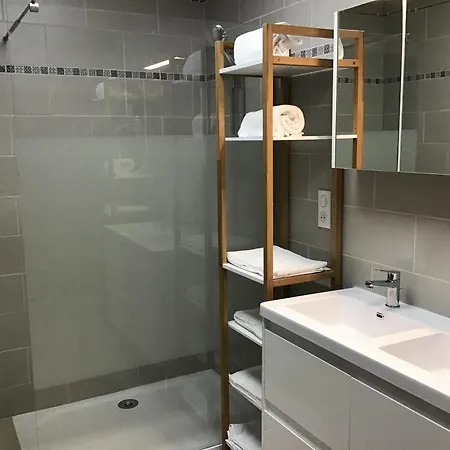 Le Soleil 140 M2 Climatisé Parking Privé Proche Sanctuaires