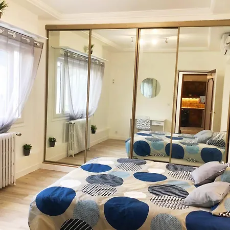 公寓 Le Soleil 140 M2 Climatise Parking Prive Proche Sanctuaires 卢德