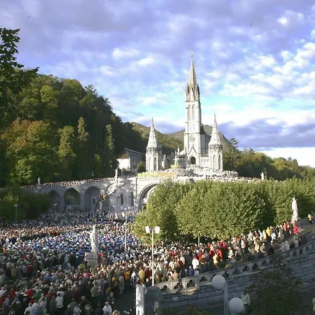 Le Soleil 140 M2 Climatise Parking Prive Proche Sanctuaires 公寓 卢德