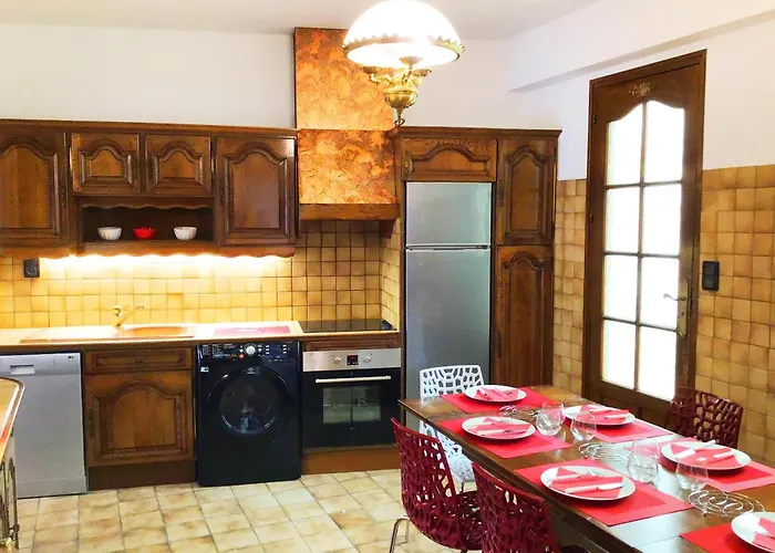 Le Soleil 140 M2 Climatise Parking Prive Proche Sanctuaires 루르드